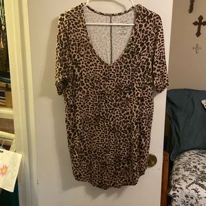 Torrid size 0 brand new knit top animal print